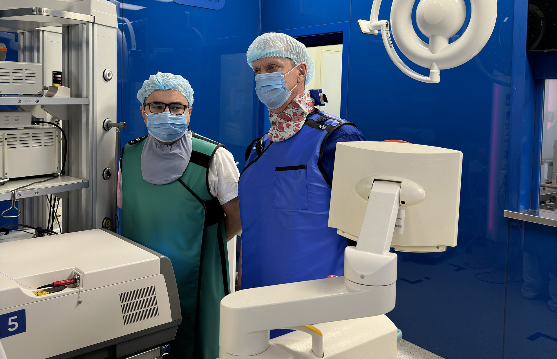 Урологи МКБ Святителя Луки повышают квалификацию в одноименной больнице в Санкт-Петербурге